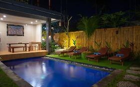 Anik Homestay